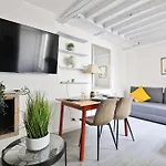 Elegant Studio Appartement Quartier Ile Saint Louis Free Netflix